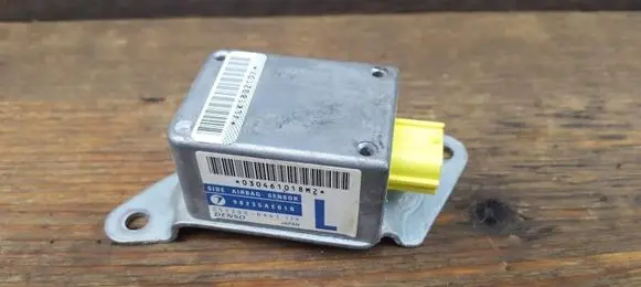 Subaru Legacy Airbag deployment crash/impact sensor 98235AE010