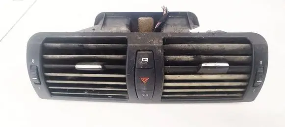 BMW 1 E81 E87 Dash center air vent grill 705918912