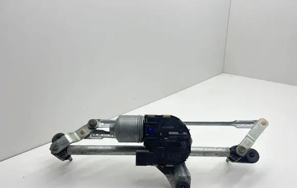 Front wiper linkage and motor