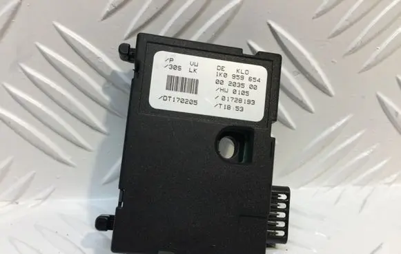 Volkswagen Golf V Steering angle sensor 1K0959654