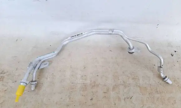BMW X1 U11 Engine coolant pipe/hose 7926147 11537926147