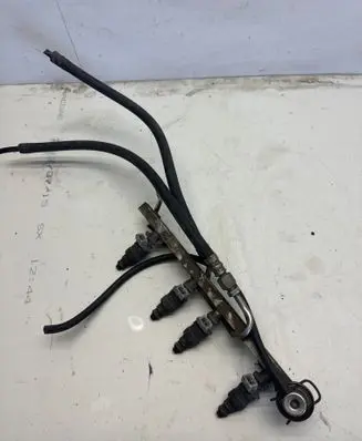 Audi A4 S4 B5 8D Fuel injector 078133551N