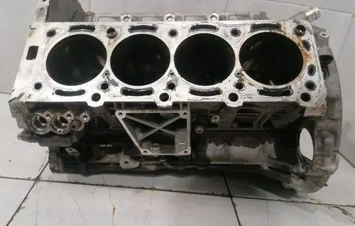 Mercedes-Benz CLS C219 Engine block A1560101505