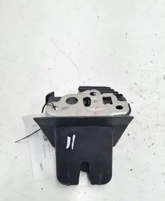 Audi A4 S4 B8 8K Tailgate/trunk/boot lock/catch/latch