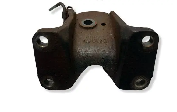 Toyota Land Cruiser (J120) Engine mounting bracket 1231130060