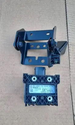 Nissan Pulsar Distronic sensor radar 284383ZU0B