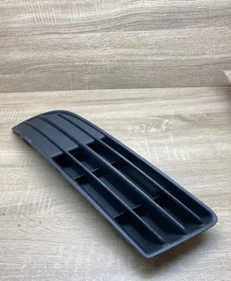 Volkswagen Polo IV 9N3 Front bumper lower grill 6Q0853665D