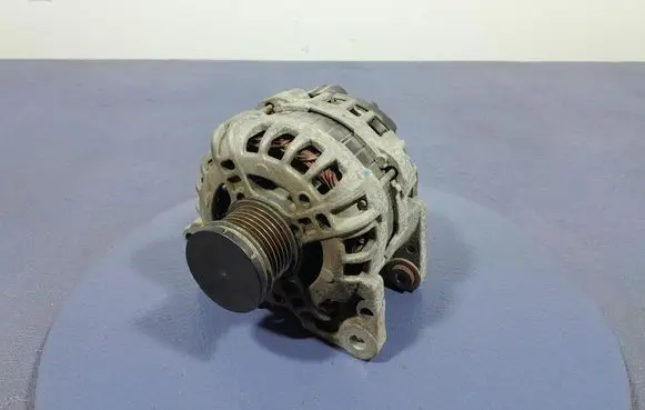 Skoda Fabia Mk3 (NJ) Generator/alternator 04C903023J