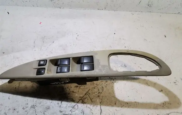 Nissan Primera Electric window control switch 25401AV640