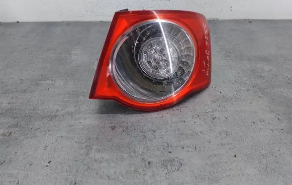 Volkswagen Jetta V Rear/tail lights 1K5945096G