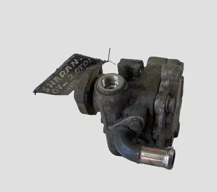 Volkswagen Sharan Power steering pump 8E0145155N