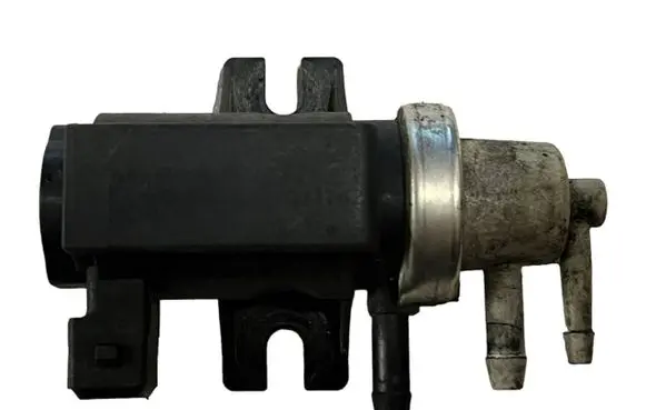 Audi A4 S4 B5 8D Turbo solenoid valve 11111
