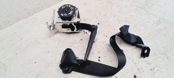 Opel Astra H Front seatbelt 13242314 13241064 560834801D