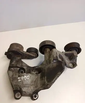 Hyundai ix35 Generator/alternator bracket 