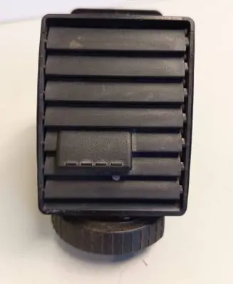 Volkswagen Transporter - Caravelle T5 Dash center air vent grill 7H0815705A