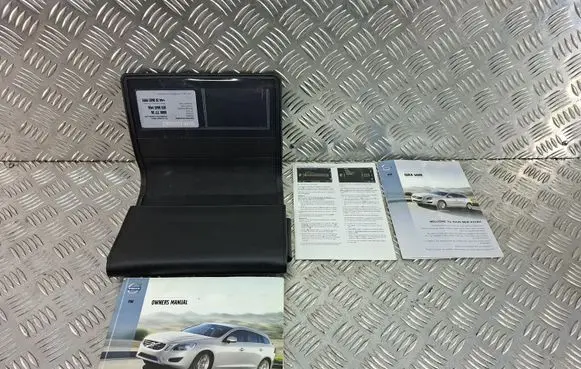Volvo V60 User manual 