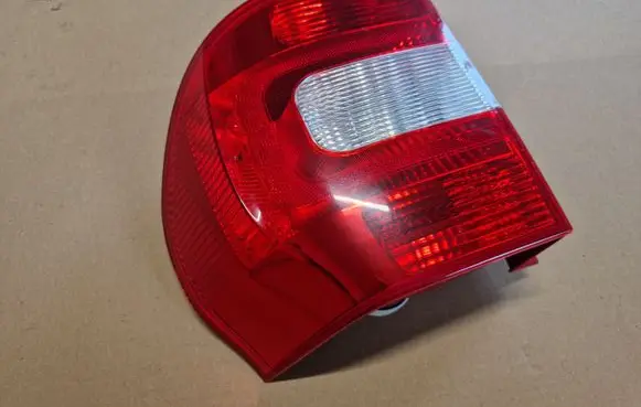 Skoda Yeti (5L) Rear/tail lights 5L0945096 5L0945112