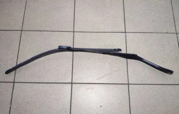 Windshield/front glass wiper blade