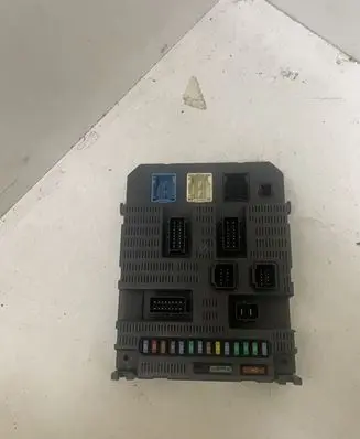 Peugeot 308 Comfort/convenience module 9663798180