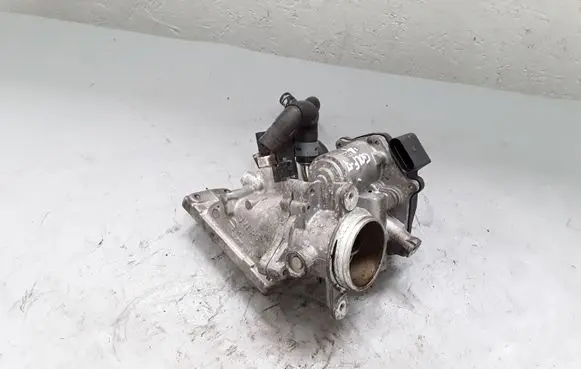 Volkswagen Golf VII Throttle valve 04L128063P 04L128059K A2C84315500