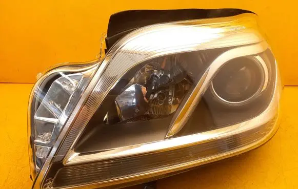 Mercedes-Benz GL X166 Headlight/headlamp A1668202161