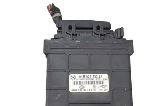 Audi A3 S3 8L Gearbox control unit/module 01M927733ET 5DG00792106 PS010084