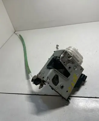 Audi A3 S3 8L Front door lock 8L1837016C