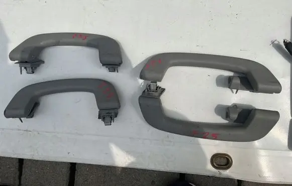 BMW X3 F25 A set of handles for the ceiling 
