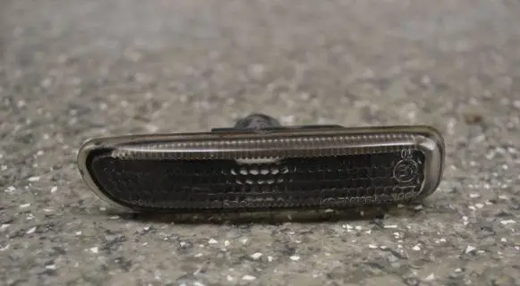 BMW 3 E46 Front fender indicator light