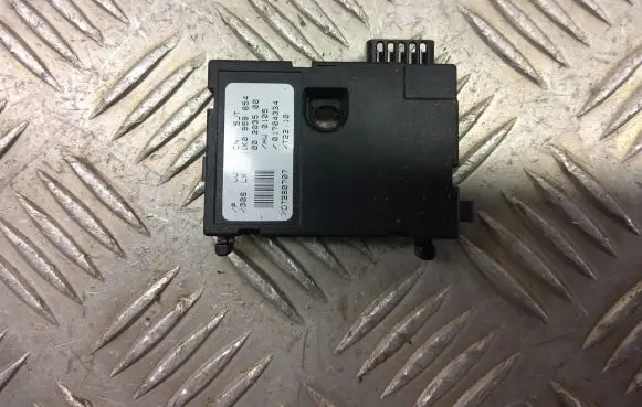 Skoda Octavia Mk1 (1U) Steering angle sensor 1K0959654
