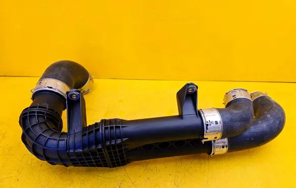 BMW X4M F98 Intake resonator 8054842 8054840 8089754