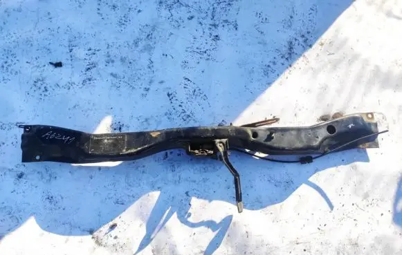 Chrysler Voyager Radiator support slam panel