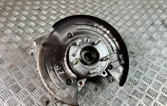 Jaguar F-Pace Rear wheel hub M8A225A971AB