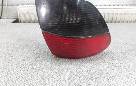 Peugeot 406 Rear/tail lights 45502