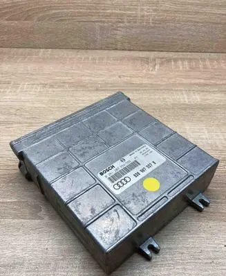 Audi A4 S4 B5 8D Engine control unit/module ECU 8D0907557B 0261203554 555