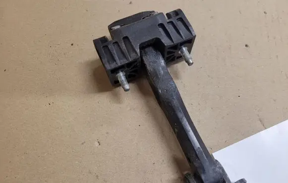 Citroen C4 I Front door check strap stopper