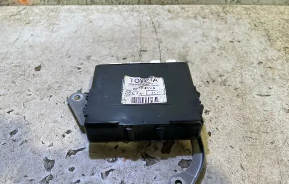 Lexus RX 330 - 350 - 400H Door control unit/module 8922248010 4K12