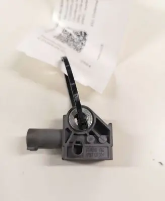 Mercedes-Benz C W203 Airbag deployment crash/impact sensor A2048201985 5WK43584 04896011AB