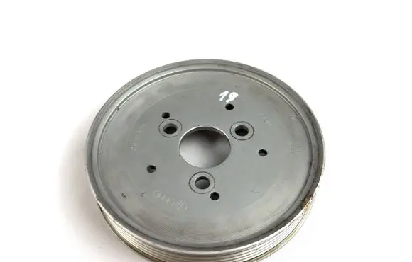 Audi A4 S4 B8 8K Power steering pump pulley 059145255