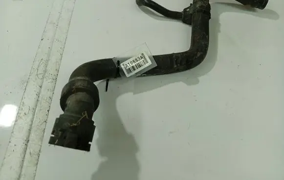 Audi A4 S4 B5 8D Engine coolant pipe/hose 