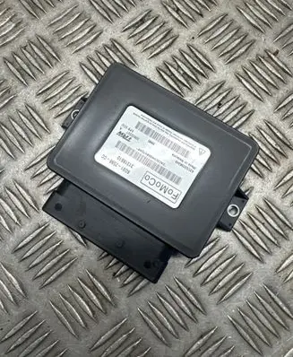 Volvo XC70 Hand brake control module 6G912598CC 32620227 31318610