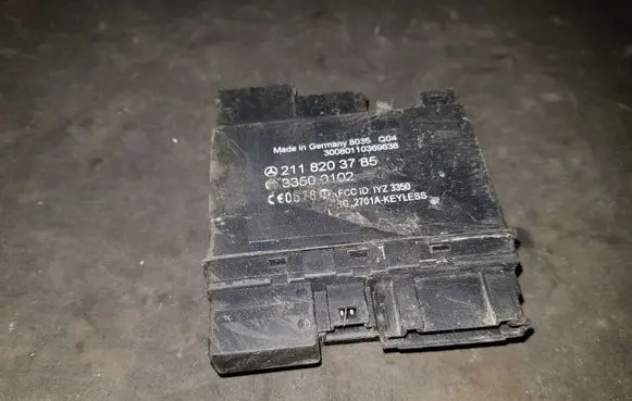 Mercedes-Benz E W211 Comfort/convenience module 2118203785