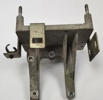 Fiat 500 Engine mount bracket 55203464
