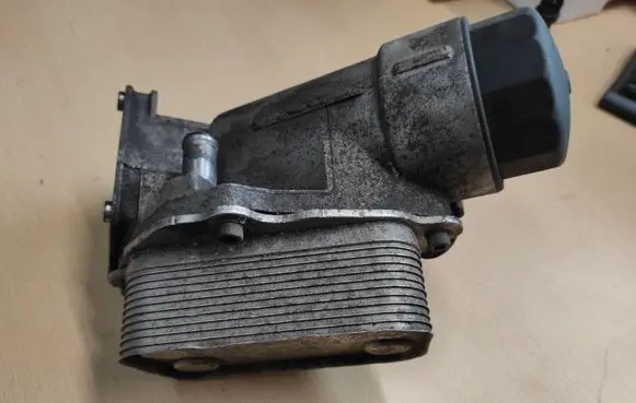 SsangYong Actyon Oil filter mounting bracket A6641840302