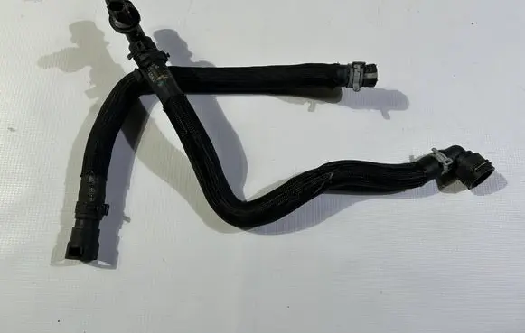 Chrysler Pacifica Electric car engine cooling hoses/pipes 68463440aa