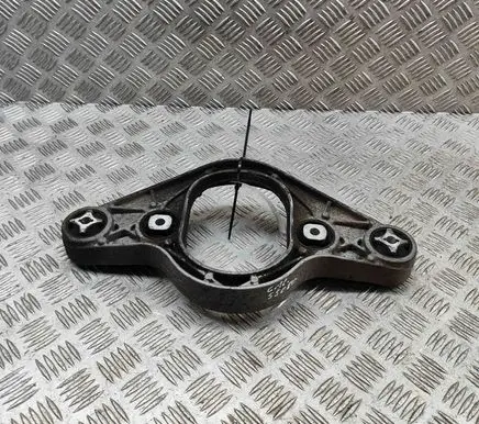 BMW M3 F80 Rear differential/diff mount bracket 2284774