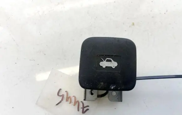 Chevrolet Epica Engine bonnet (hood) release handle