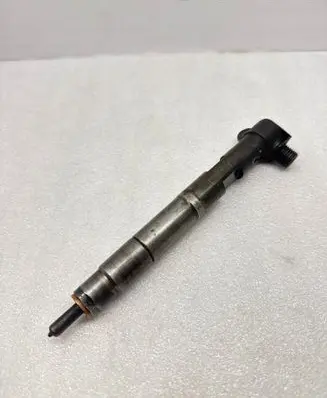 Mercedes-Benz E W212 Fuel injector A6510704987