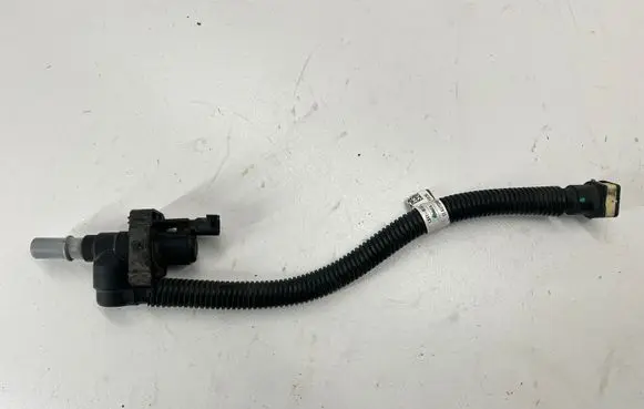 Ford Bronco Fuel line/pipe/hose LX619D333FC GU5A9G712CC