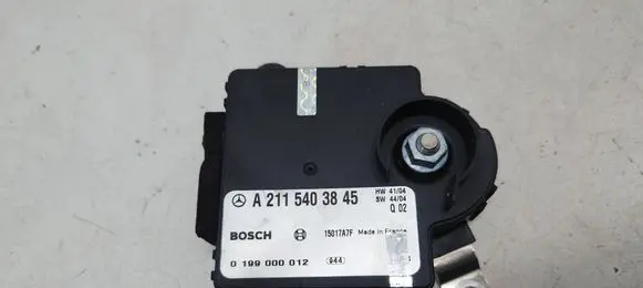 Mercedes-Benz E W211 Charging relay A2115403845 2115403845